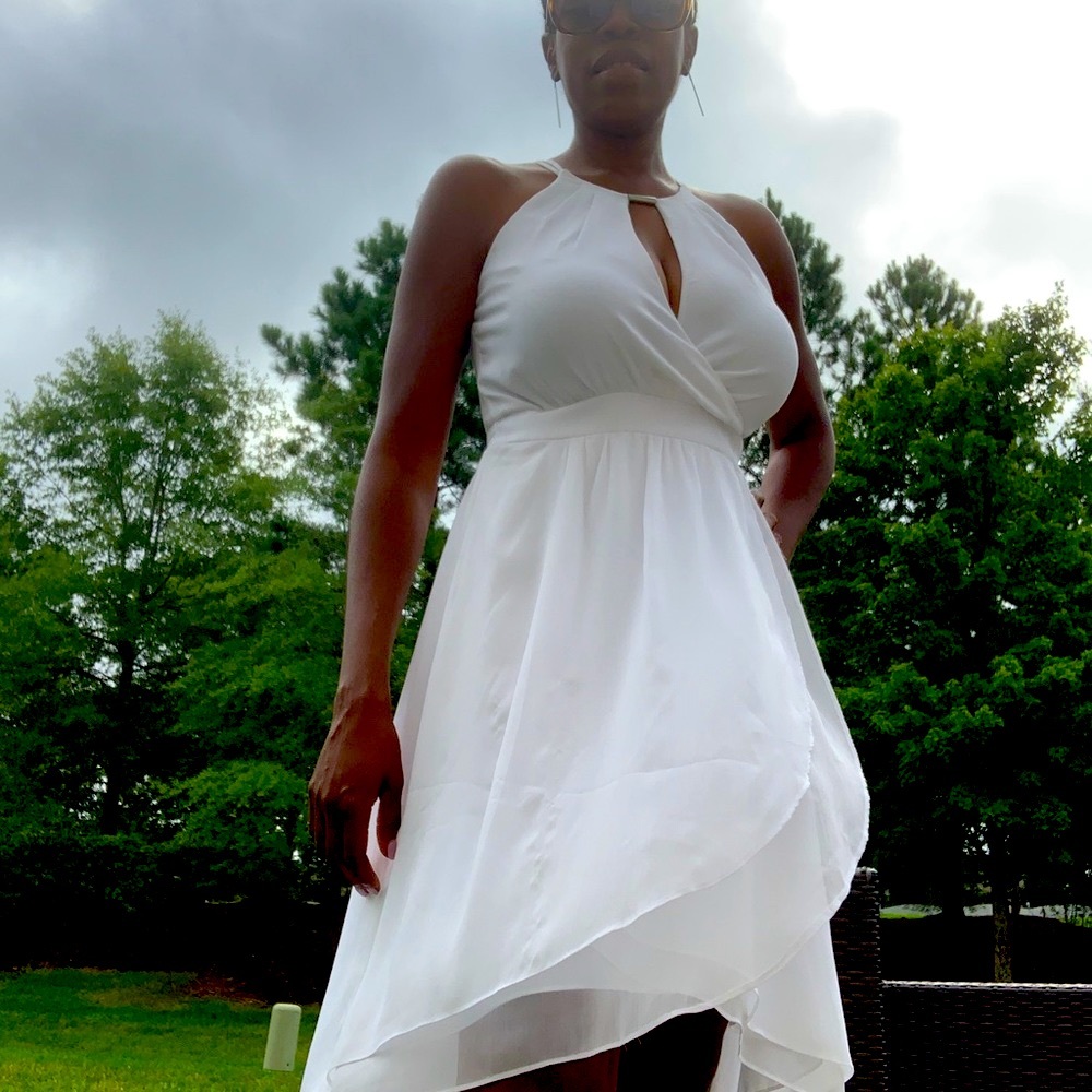 Beautiful White dress size 4